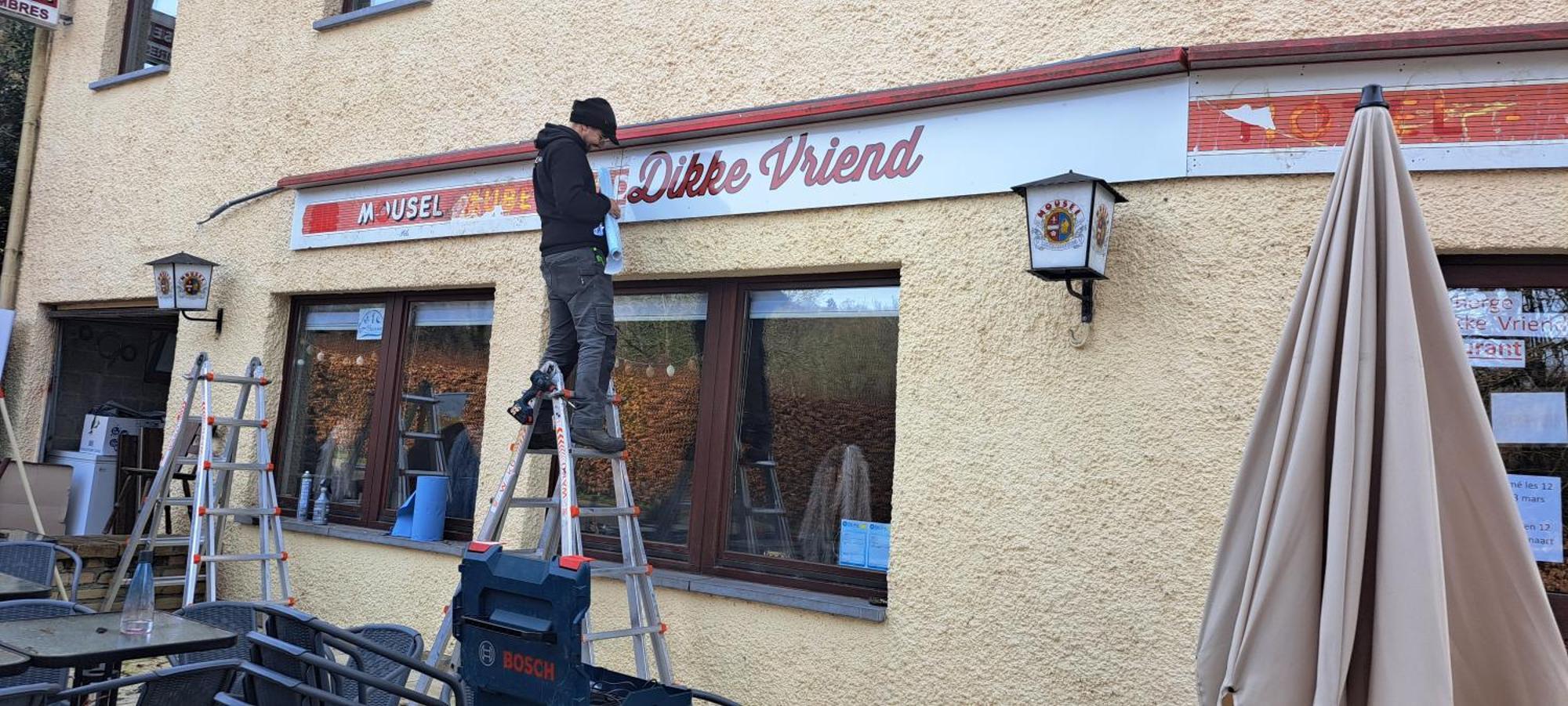 Dikke Vriend , Herberg & Taverne Chiny Exterior foto